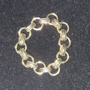 Premier Designs Gold link bracelet